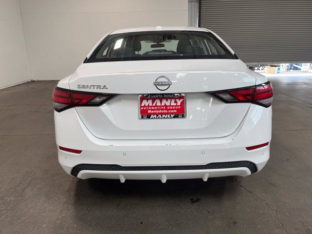 Used 2025 Nissan Sentra SV FWD image 4