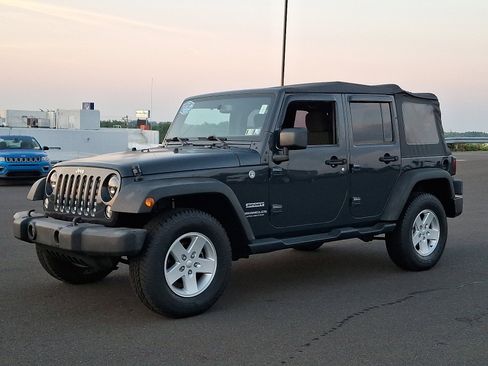 Used 2017 Jeep Wrangler Unlimited Sport w/ Quick Order Package 24S image 3