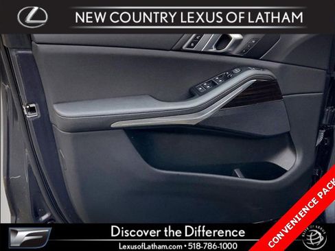 Used 2021 BMW X5 xDrive40i w/ Convenience Package image 17