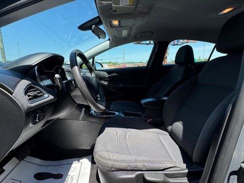 Used 2019 Chevrolet Cruze LT FWD image 13