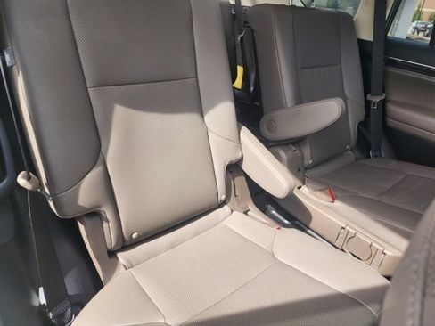 Used 2021 Lexus GX 460 Premium AWD/4WD image 27