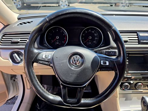 Used 2019 Volkswagen Passat 2.0T Wolfsburg w/ Wheels & Sunroof Package FWD image 15