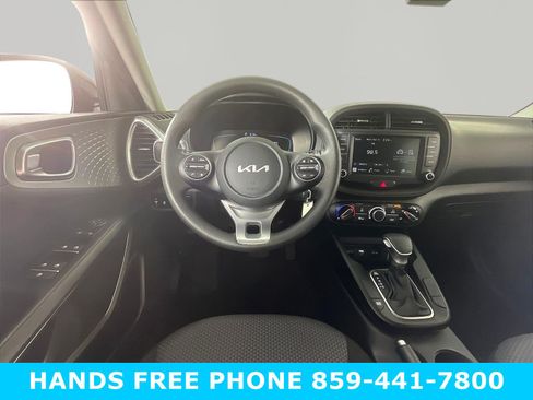 Used 2023 Kia Soul LX FWD image 8