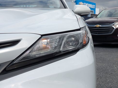 Used 2024 Toyota Camry SE w/ Cold Weather Package image 28