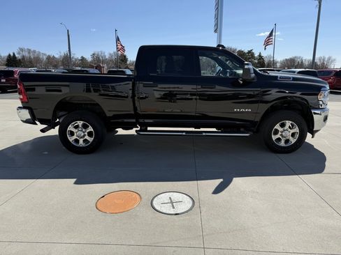 Used 2024 RAM 2500 Big Horn w/ Safety Group image 8