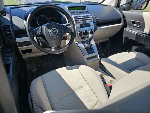 Used 2010 MAZDA MAZDA5 Sport FWD image 19