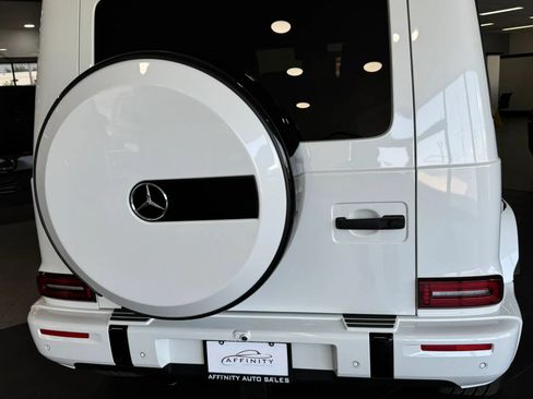 Used 2025 Mercedes-Benz G 550 image 9