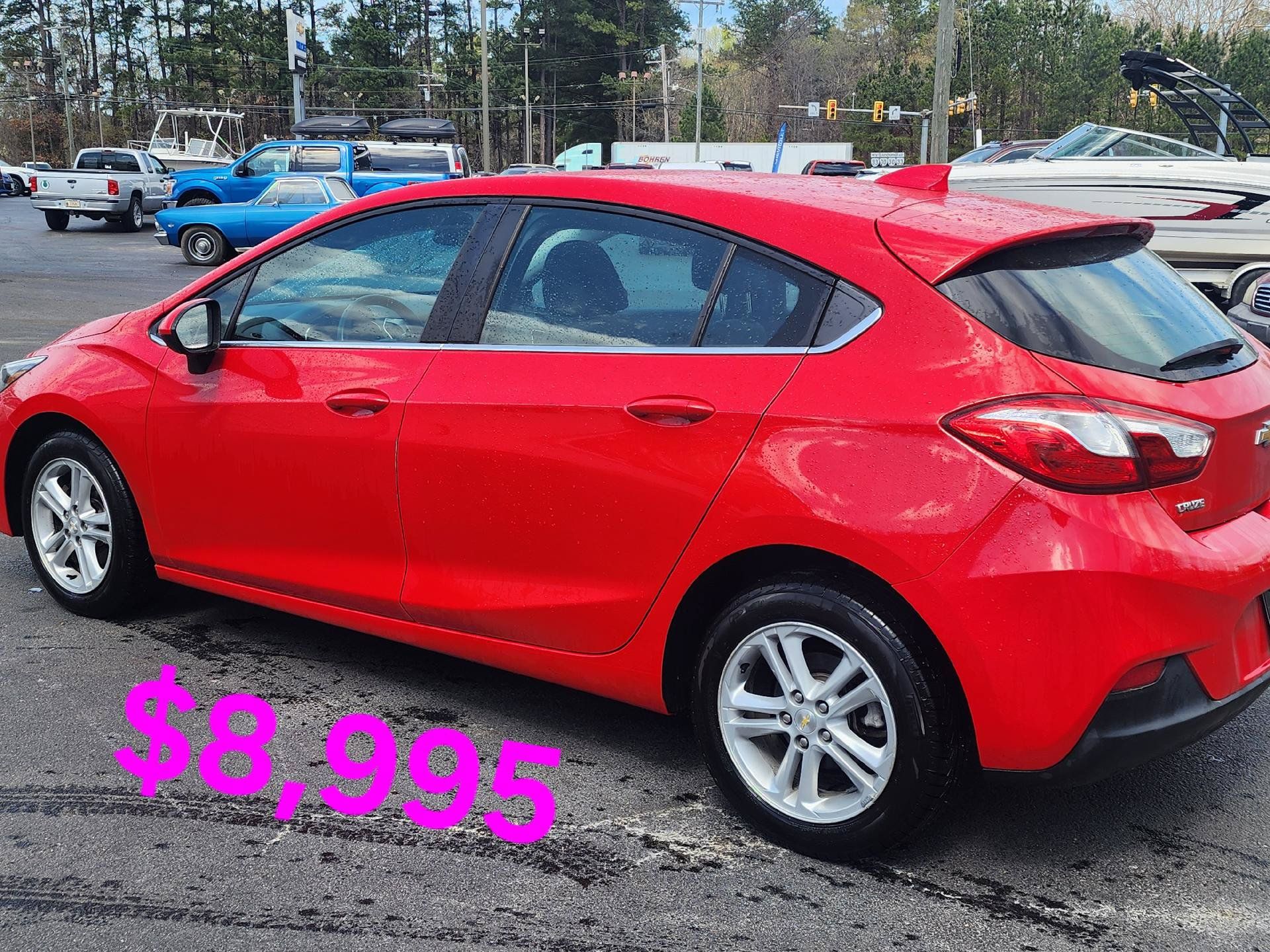 Used 2018 Chevrolet Cruze LT FWD image 3