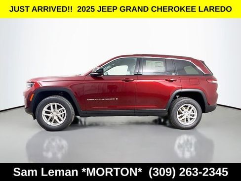 New 2025 Jeep Grand Cherokee Laredo w/ Luxury Tech Group I image 4
