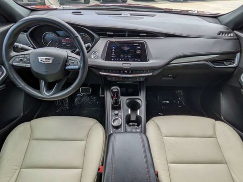 Used 2022 Cadillac XT4 Sport w/ Comfort Package FWD image 15