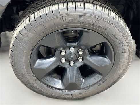 Used 2019 RAM 1500 Sport w/ Level 2 Equipment Group image 14