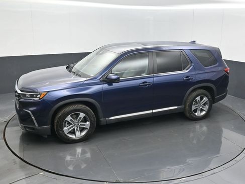 Certified 2023 Honda Pilot EX-L image 12