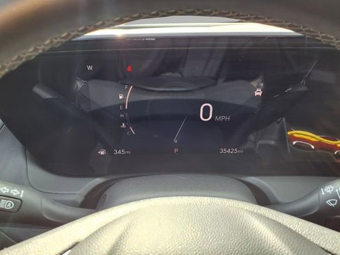 Used 2025 Buick Encore GX Preferred FWD image 16