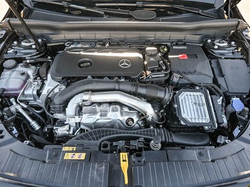 New 2026 Mercedes-Benz GLB 250 image 32