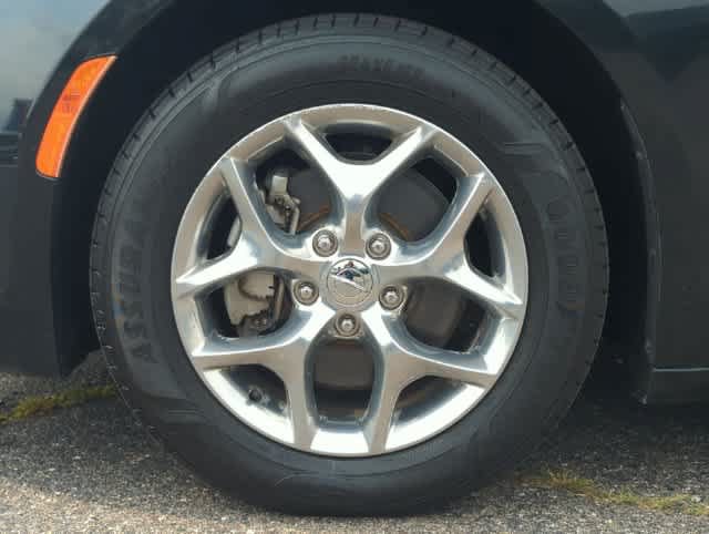 Certified 2018 Chrysler Pacifica Limited FWD image 14