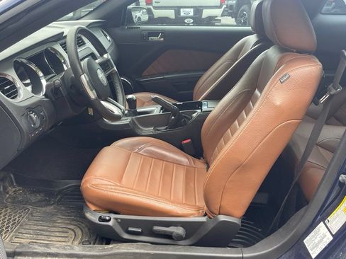 Used 2012 Ford Mustang GT Premium w/ Security Pkg RWD image 11