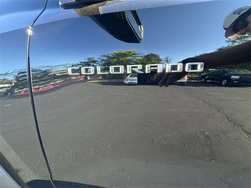 Certified 2023 Chevrolet Colorado ZR2 w/ ZR2 Convenience Package III image 33