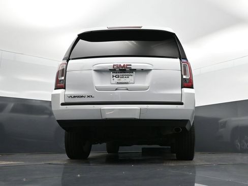Used 2020 GMC Yukon XL SLT w/ Premium Edition image 43