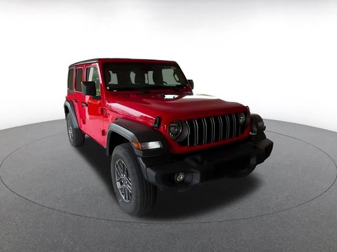 Used 2025 Jeep Wrangler Unlimited Sport AWD/4WD image 3