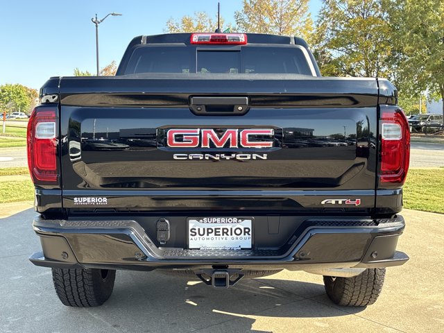 Used 2024 GMC Canyon AT4 w/ AT4 Premium Package AWD/4WD image 5