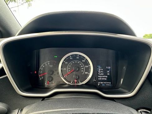 Used 2019 Toyota Corolla SE FWD image 40