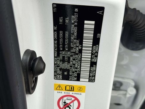 Used 2019 Lexus RX 350 AWD w/ Navigation Package image 31