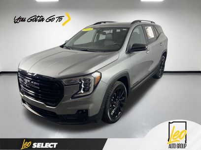 Used 2023 GMC Terrain SLT w/ Infotainment Package II