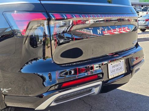 New 2026 INFINITI QX80 Luxe w/ Cargo Package image 9