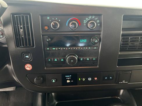 Used 2019 Chevrolet Express 3500 LT w/ LT Preferred Equipment Group image 12