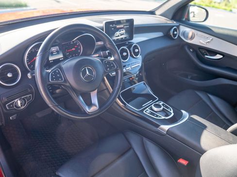 Used 2017 Mercedes-Benz GLC 300 image 4