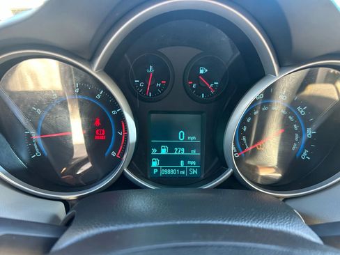 Used 2012 Chevrolet Cruze LT image 30