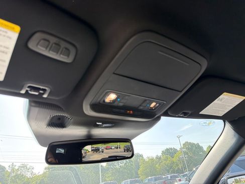 New 2026 Ford Explorer ST-Line w/ ST-Line Street Pack RWD image 19