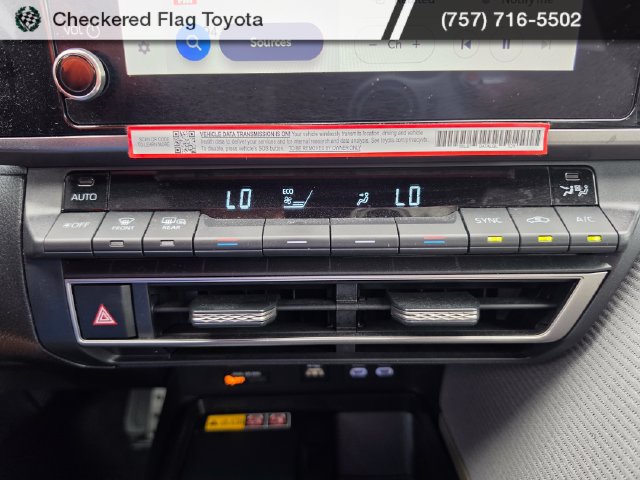 Used 2026 Toyota Camry SE w/ Convenience Package FWD image 16
