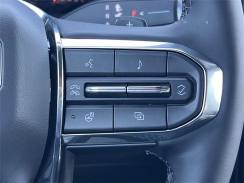 New 2025 GMC Acadia Elevation image 14