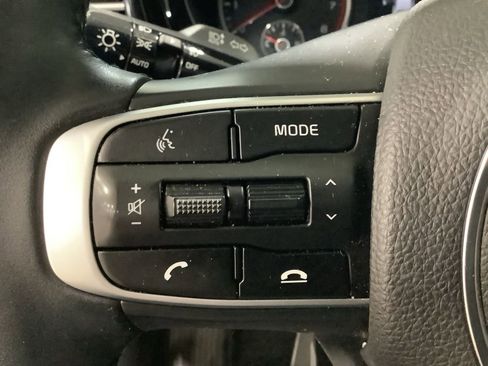 Used 2023 Kia K5 GT-Line image 13