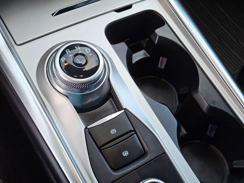 Used 2024 Ford Explorer XLT w/ Equipment Group 202A image 28