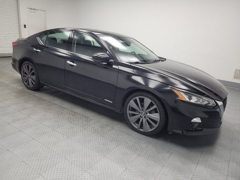 Used 2019 Nissan Altima 2.0 Edition One image 11