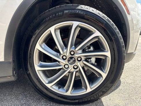 Used 2024 Lincoln Corsair AWD w/ Equipment Group 101A image 7