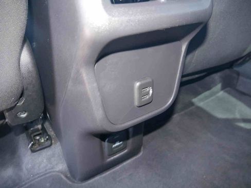Used 2024 Chevrolet Equinox LT AWD/4WD image 15