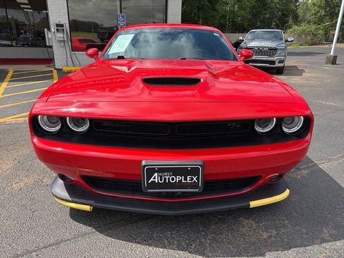 Used 2023 Dodge Challenger R/T w/ Plus Package image 3