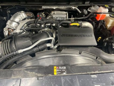 Used 2021 Chevrolet Silverado 2500 LTZ w/ LTZ Premium Package AWD/4WD image 25