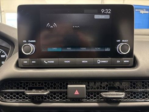 Certified 2024 Honda HR-V LX image 32