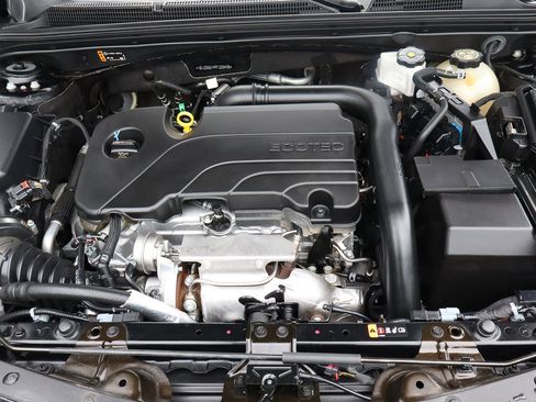 Used 2023 Chevrolet Malibu LT image 18