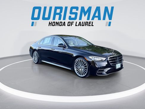Used 2022 Mercedes-Benz S 580 4MATIC Sedan image 2