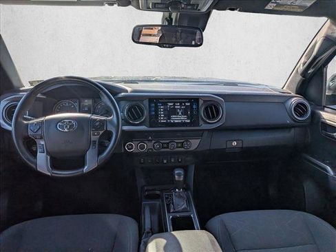 Used 2019 Toyota Tacoma TRD Off-Road w/ Technology Package AWD/4WD image 14