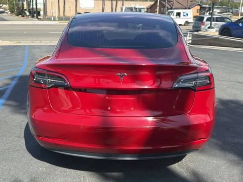 Used 2018 Tesla Model 3 Long Range RWD image 6