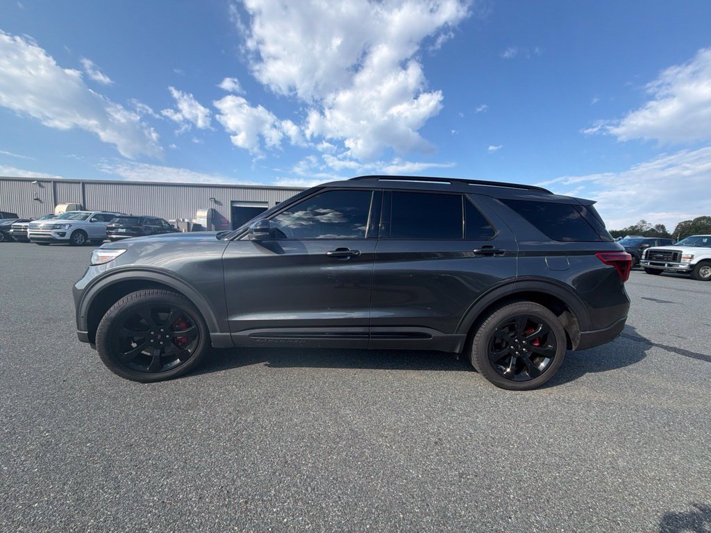 Used 2020 Ford Explorer ST w/ ST Street Pack AWD/4WD image 5