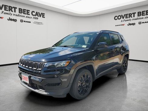 New 2026 Jeep Compass Latitude w/ Quick Order Package 29K image 3