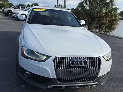 Used 2016 Audi A4 Premium image 2