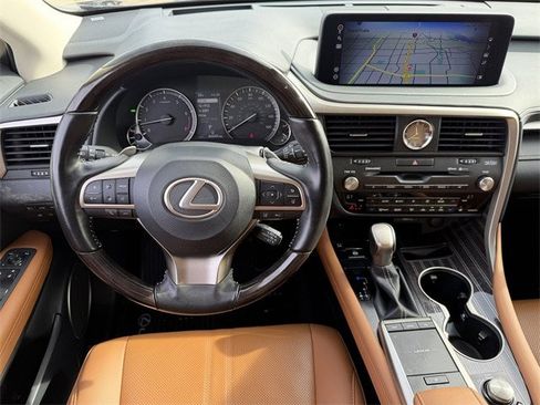 Used 2022 Lexus RX 350L Luxury image 12